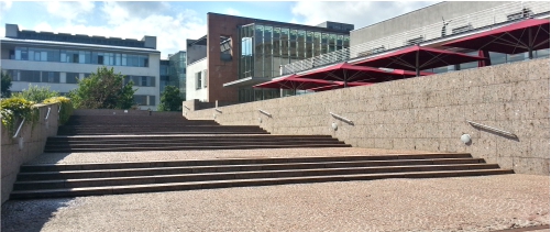 500x210 treppe mensa